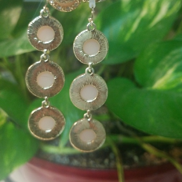 Used 3 pc Faux Opal Jewelry Set witn Rhinstones - Picture 5 of 8